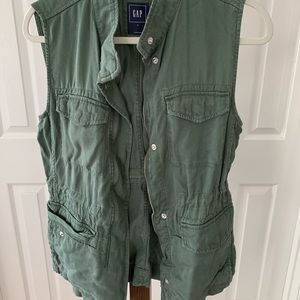 GAP Women’s Utility Vest Size Small
